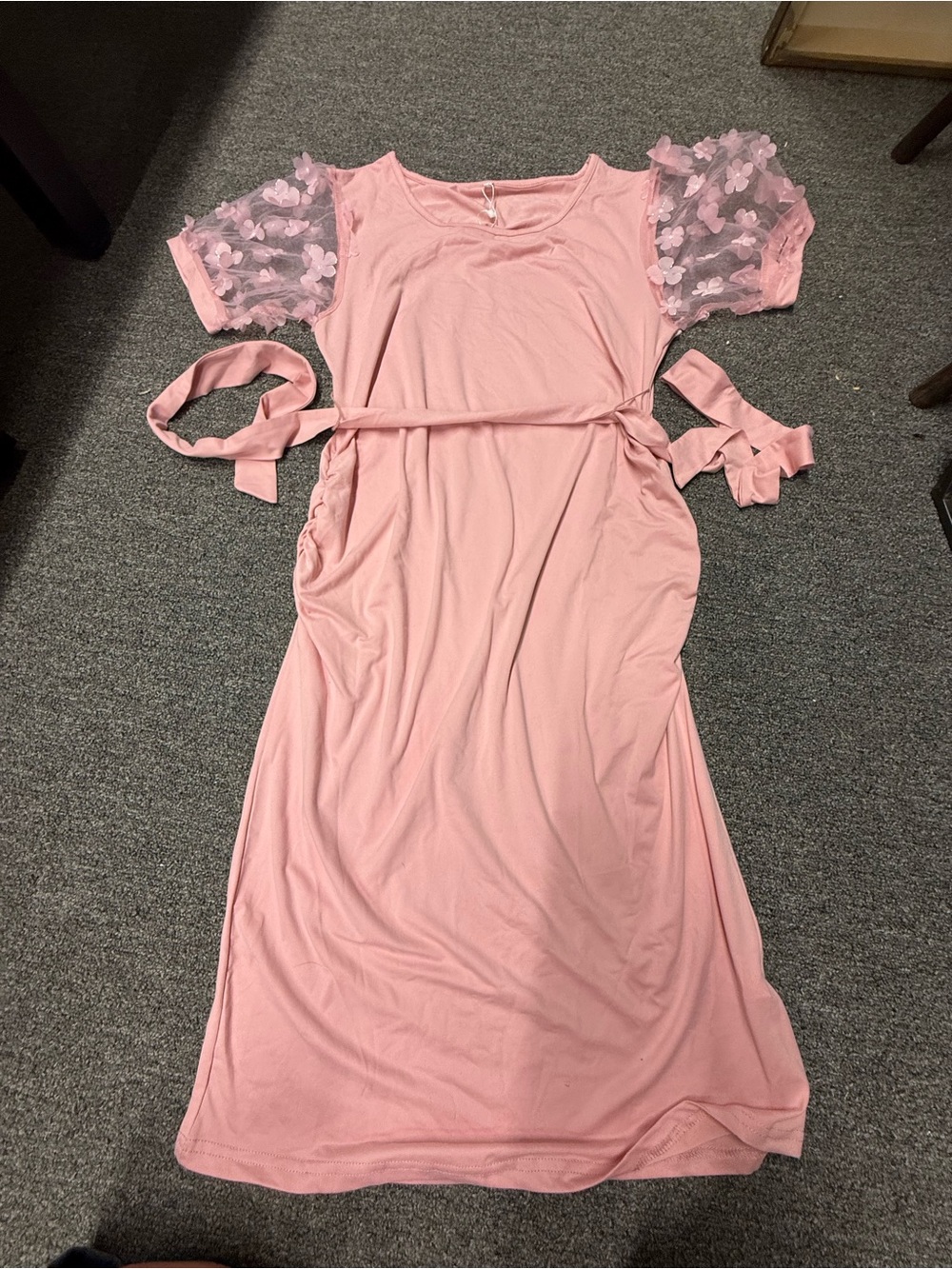Women's Floral Sleeve Maternity Dress in Blush Pink - Brand new w/out Tags. - Picture 3 of 3